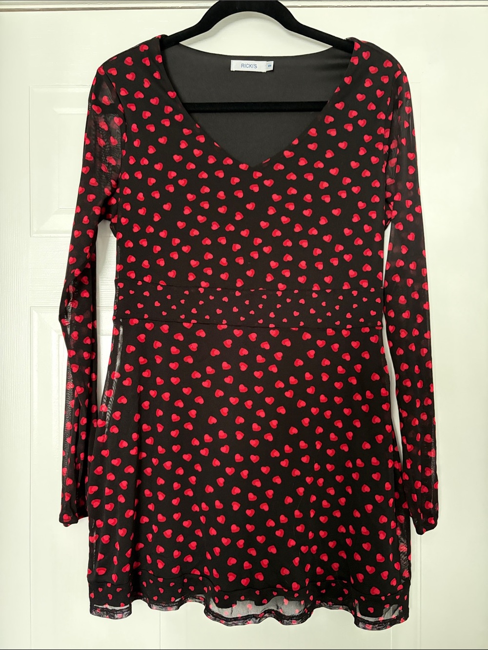Ricki's Black Long-Sleeve V-Neck Top/Dress with Red Heart Print- M